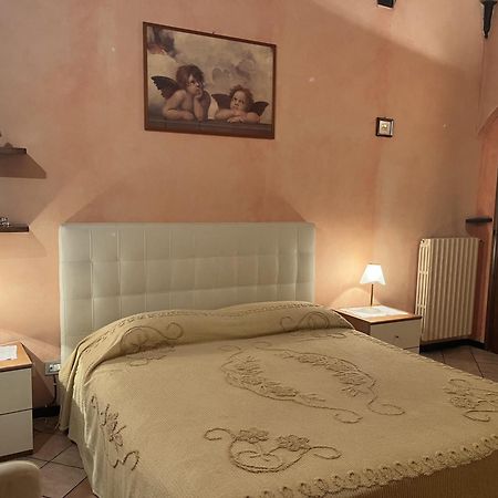 Casa Nives Apartment Imperia Bagian luar foto