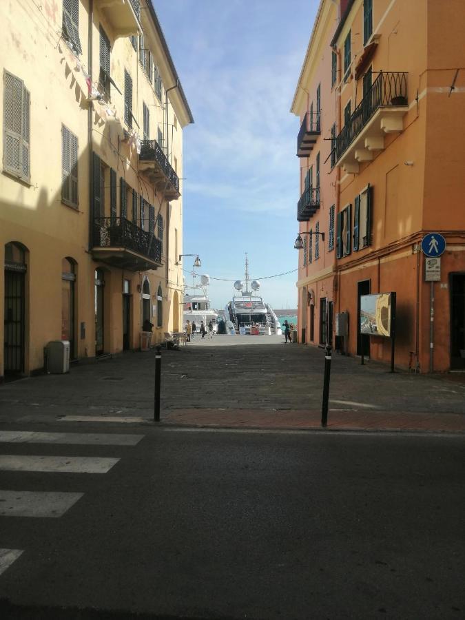 Casa Nives Apartment Imperia Bagian luar foto