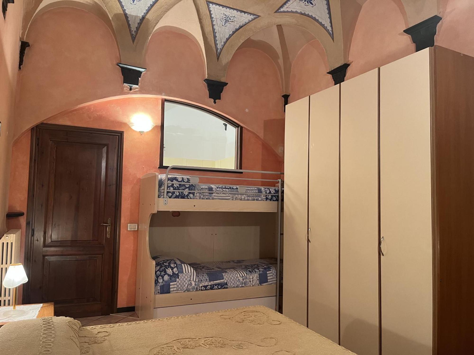 Casa Nives Apartment Imperia Bagian luar foto